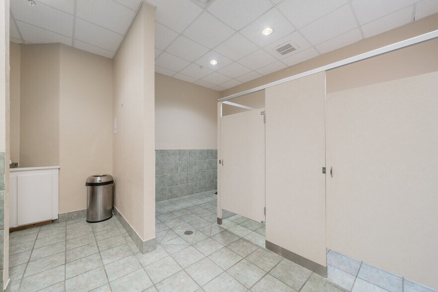 More Photos Of 5700 Mark Ln, Rowlett Religious Facility For Sale