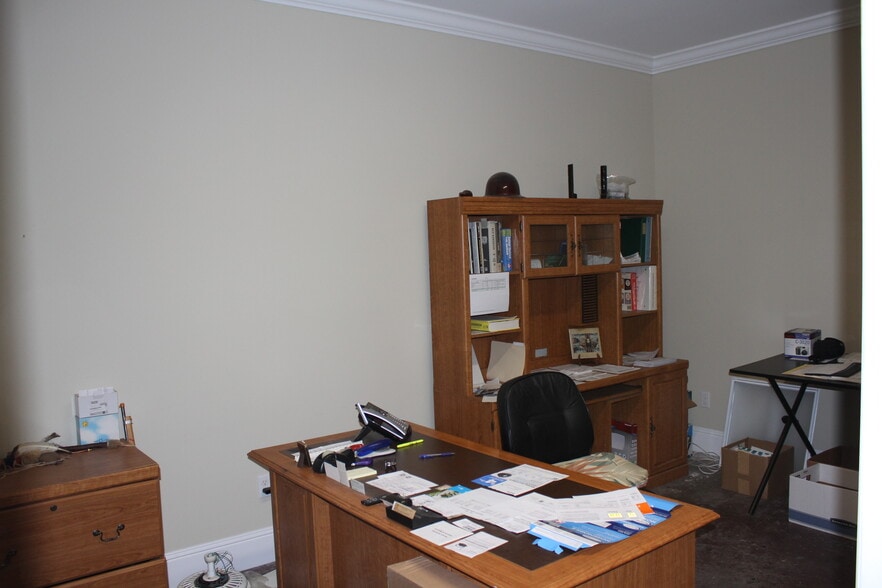 More Photos Of 2622 Taft Ave, Orlando Warehouse For Lease