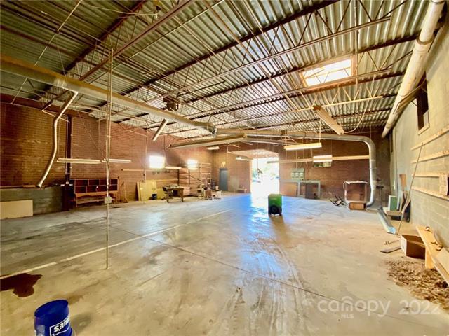 More Photos Of 120 11th St NW, Hickory Warehouse For Sale