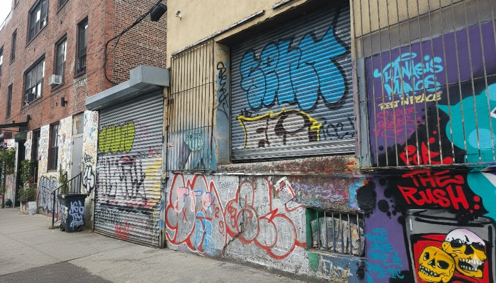 More Photos Of 342 Ten Eyck St, Brooklyn Warehouse For Lease