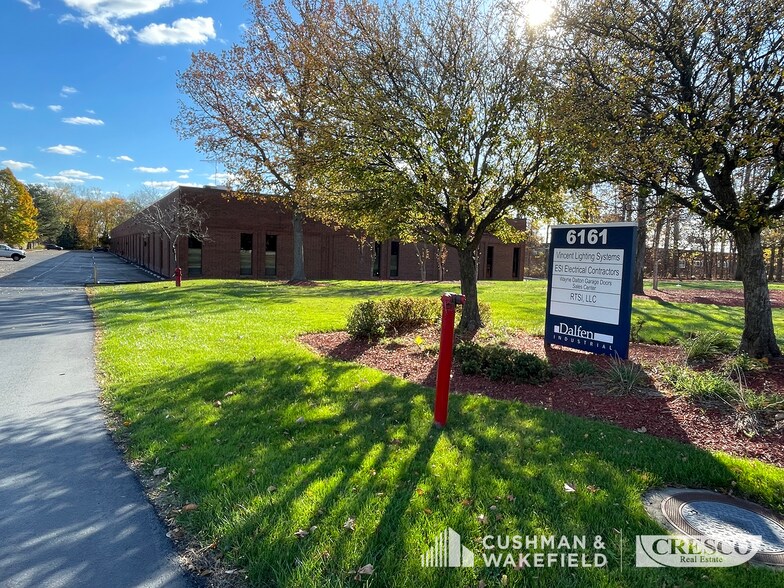 More Photos Of 6161 Cochran Rd, Solon Flex For Sale