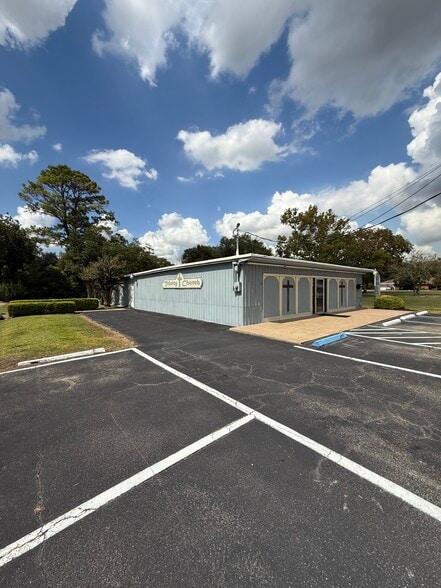 More Photos Of 2320 N Galveston Ave, Pearland Specialty For Sale