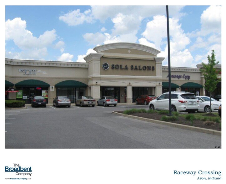 More Photos Of 10934-10976 E US Highway 36, Avon General Retail For Lease