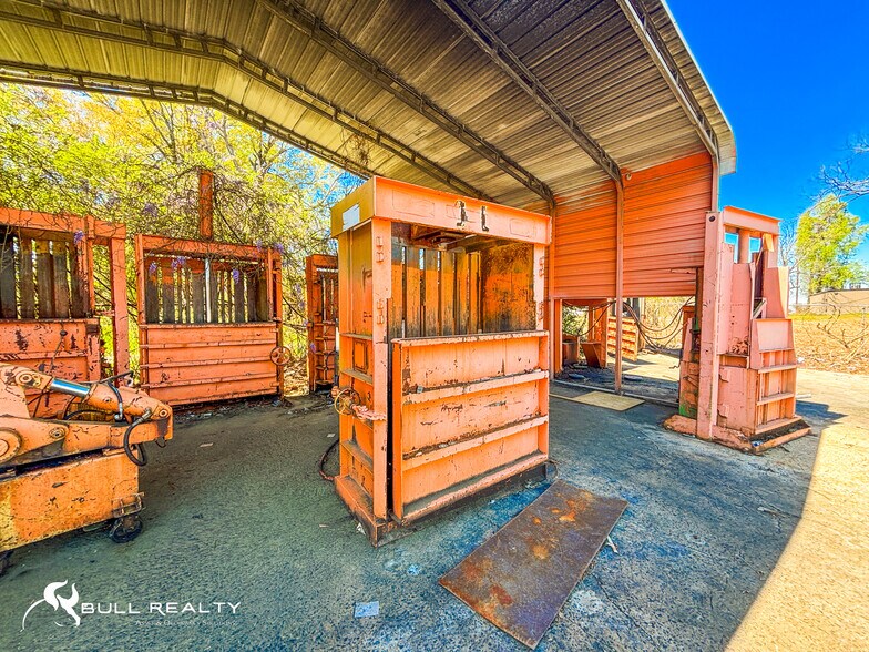 More Photos Of 5607 Hawkinsville Rd, Macon-Bibb Industrial For Sale