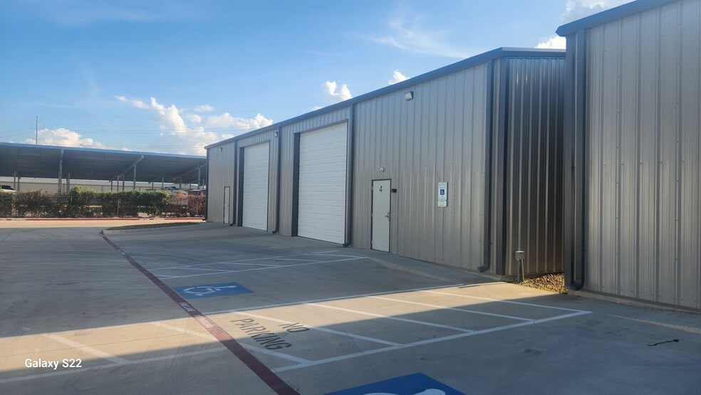 More Photos Of 14566 Industrial Park, Aubrey Warehouse For Sale