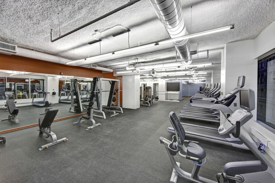 More Photos Of 20 N Clark St, Chicago Coworking Space