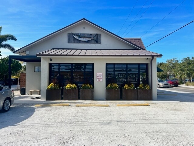More Photos Of 10002 Gulf Dr, Anna Maria Bar For Sale