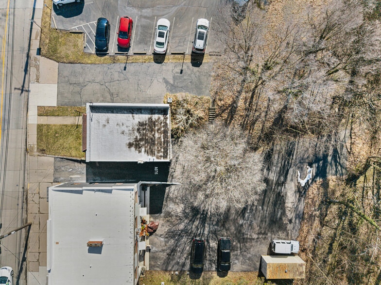 More Photos Of 450 Castle Shannon Blvd, Pittsburgh Storefront For Sale