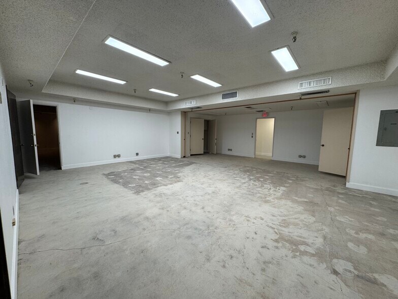 More Photos Of 1414 Webster St, Alameda Bank For Sale