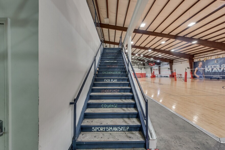 More Photos Of 2922 S State Highway 205, Rockwall Baseball Field For Lease