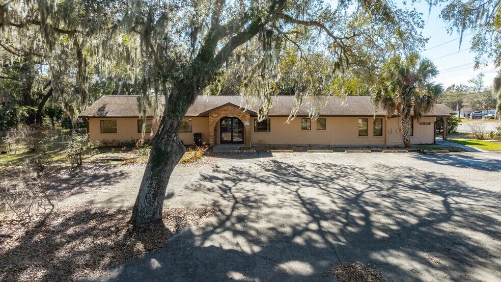 More Photos Of 905 Beville Rd, Daytona Beach Medical For Sale