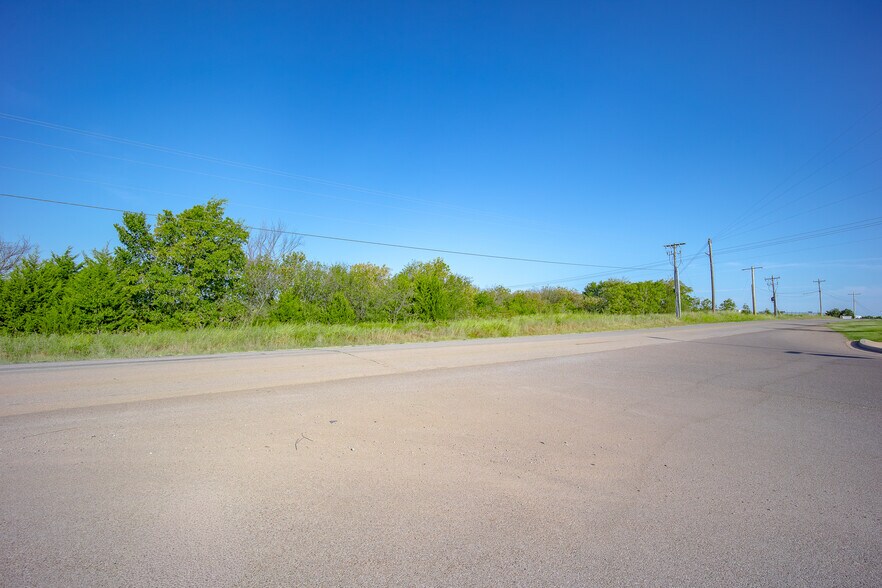 More Photos Of 12th Ave NW, Norman Land For Sale