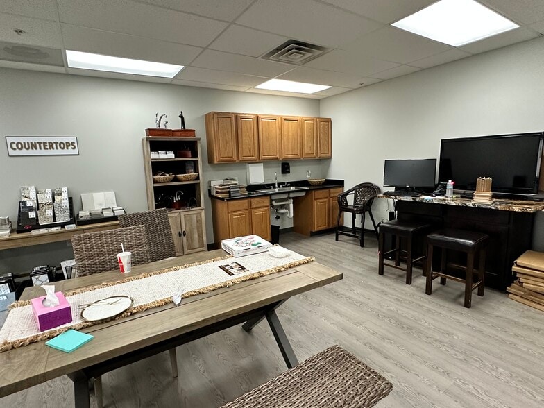 More Photos Of 4311 Sara Rd SE, Albuquerque Research And Development For Sale