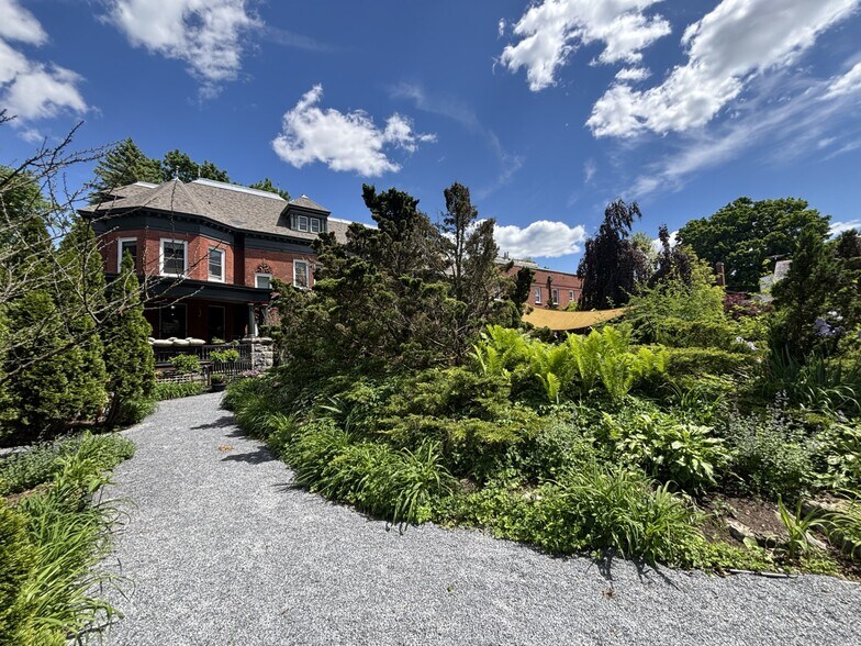 More Photos Of 72 Union Ave, Saratoga Springs Apartments For Sale