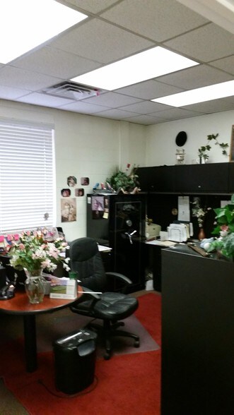 More Photos Of 480 Century Dr, Salt Lake City Showroom For Sale