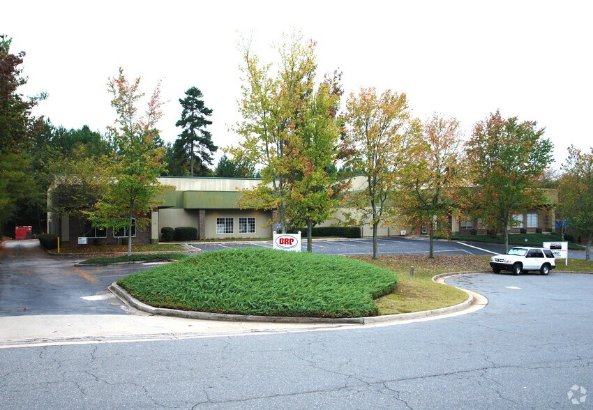 More Photos Of 5060 Old Ellis Pt, Roswell Warehouse For Sale