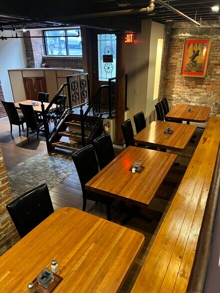 More Photos Of 413 N Charles St, Baltimore Restaurant For Lease