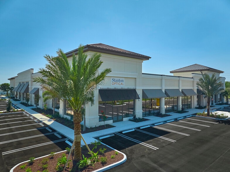 More Photos Of 1908 SW Gatlin Blvd, Port Saint Lucie General Retail For Lease