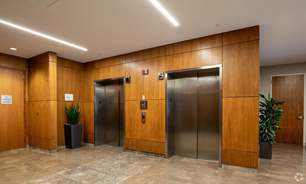 More Photos Of 3801 PGA Blvd, Palm Beach Gardens Coworking Space