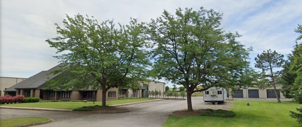 More Photos Of 250 State St, Brockport Light Distribution For Lease