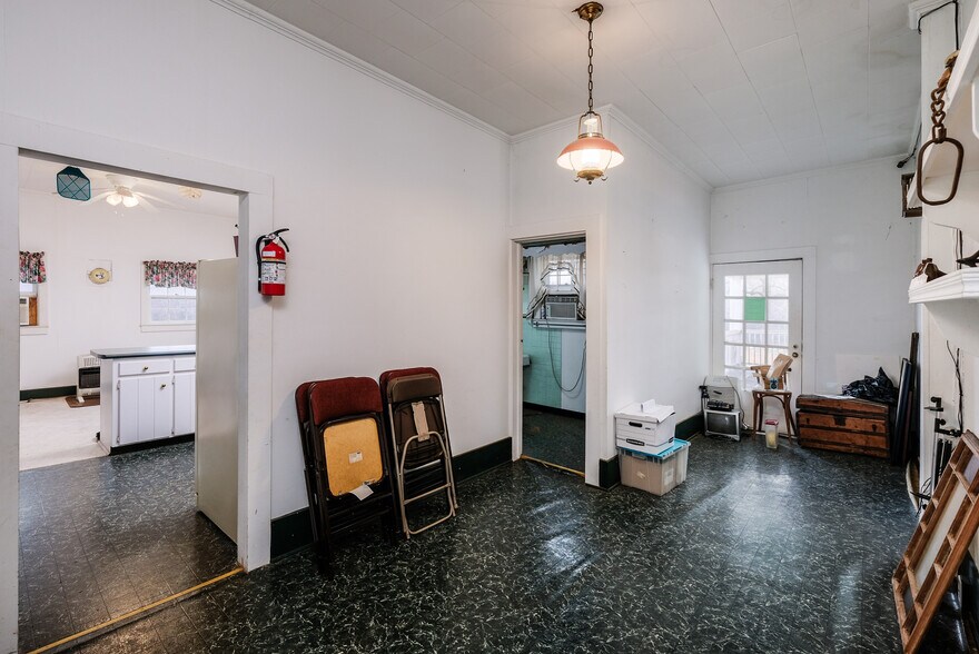 More Photos Of 163 Old Buncombe Rd, Union Specialty For Sale