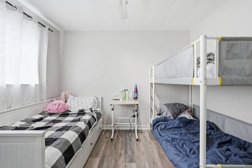 More Photos Of 1254 Fennell Ave E, Hamilton Apartments For Sale