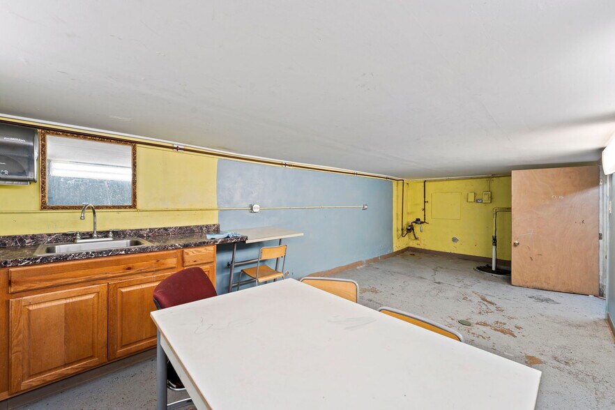 More Photos Of 3441-3445 N Pulaski Rd, Chicago Storefront Retail Office For Sale