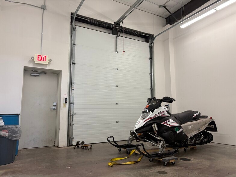 More Photos Of 2452 Truax Blvd, Eau Claire Warehouse For Lease