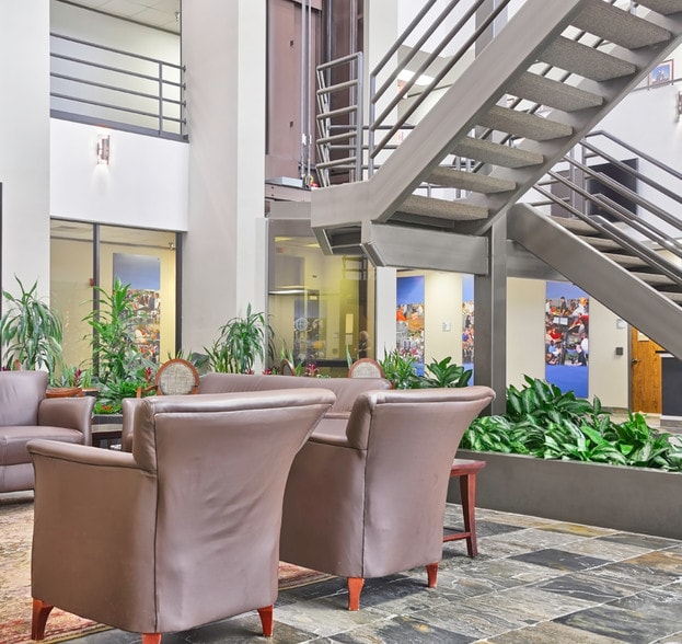 More Photos Of 2224 Bay Area Blvd, Houston Office For Sale