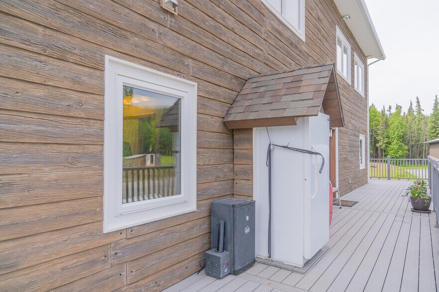 More Photos Of Quartz Lake, Delta Junction Lodge Meeting Hall For Sale