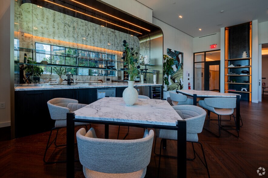 More Photos Of 29 Huron St, Brooklyn Apartments For Lease