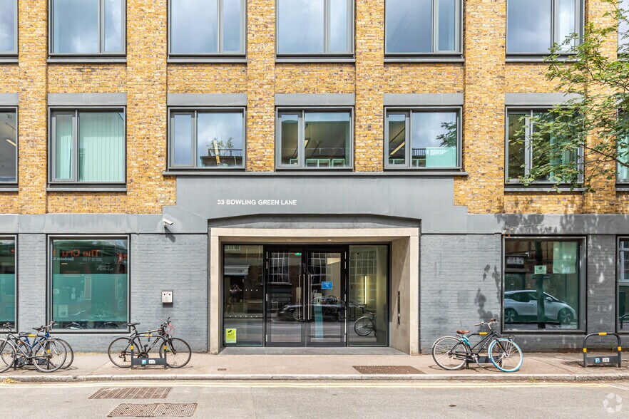 More Photos Of 33-39 Bowling Green Ln, London Office For Lease