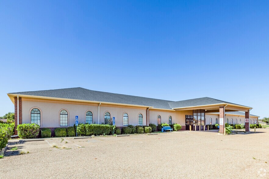 Primary Photo Of 6104 Avenue Q South Dr, Lubbock Medical For Sale