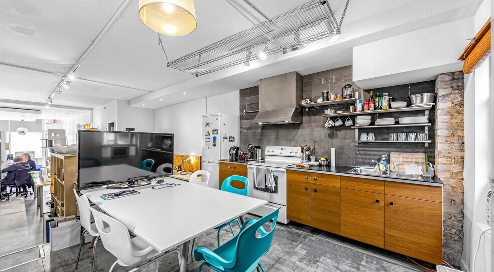 More Photos Of 1088 Bathurst St, Toronto Storefront Retail Residential For Sale
