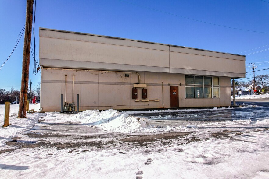 More Photos Of 7503 Annapolis Rd, Hyattsville Storefront Retail Office For Lease