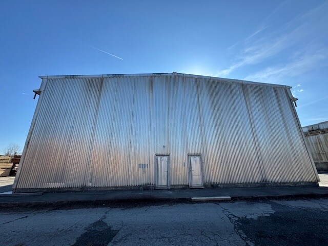 More Photos Of 272 Mule Academy Rd, Fishersville Flex For Sale