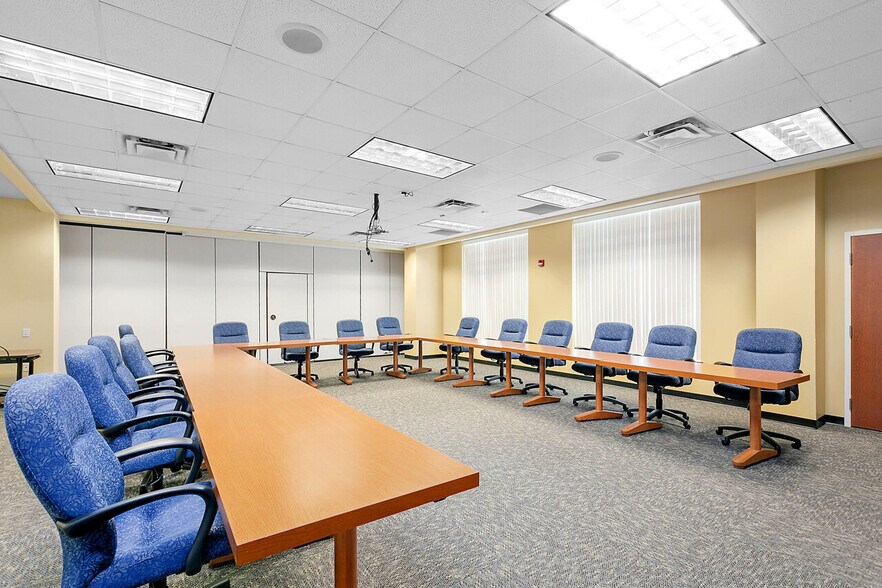 More Photos Of 3101 Sessions Rd, Tallahassee Office For Lease