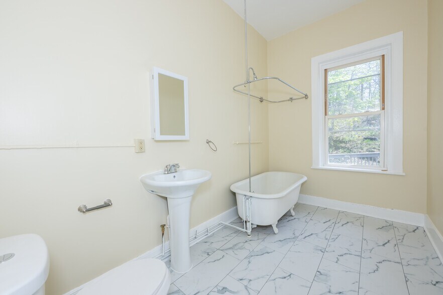 More Photos Of 36-42 Main St, Sussex Apartments For Sale