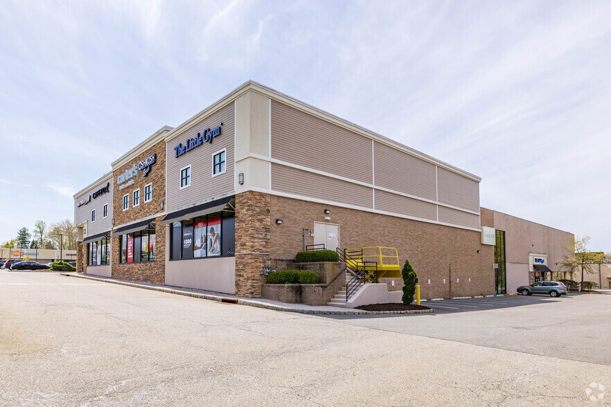 More Photos Of 1595-1659 Rt 23 S, Wayne Unknown For Lease