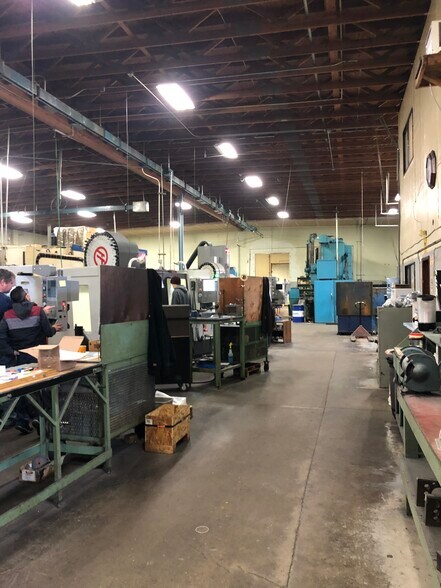 More Photos Of 2441 NW Eleven Mile Ave, Gresham Warehouse For Sale