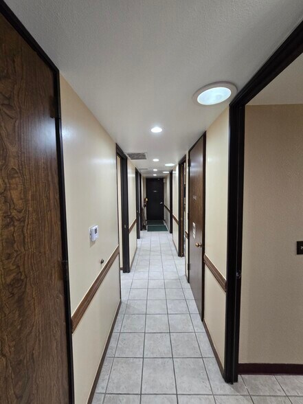 More Photos Of 1201 E Schuster Ave, El Paso Medical For Lease