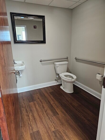 More Photos Of 1221 N Church St, Moorestown Medical For Sale