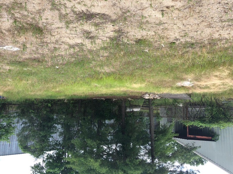 More Photos Of 251 Poe St, Fayetteville Warehouse For Lease