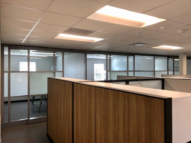 More Photos Of 3240 Ferry Landing Rd, Dunkirk Office For Lease