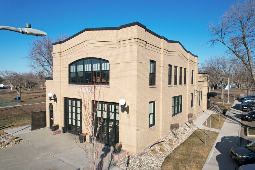 More Photos Of 600 E 7th St, Sioux Falls Police Fire Station For Lease