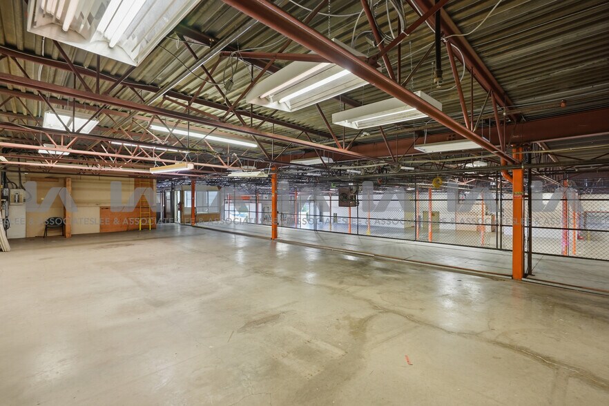 More Photos Of 18788 96th Ave, Surrey Warehouse For Lease