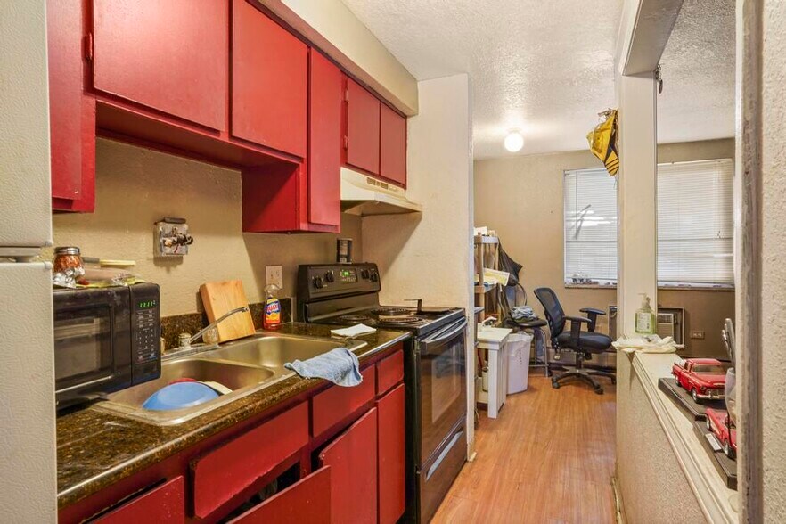 More Photos Of 1100 S Quivas St, Denver Apartments For Sale