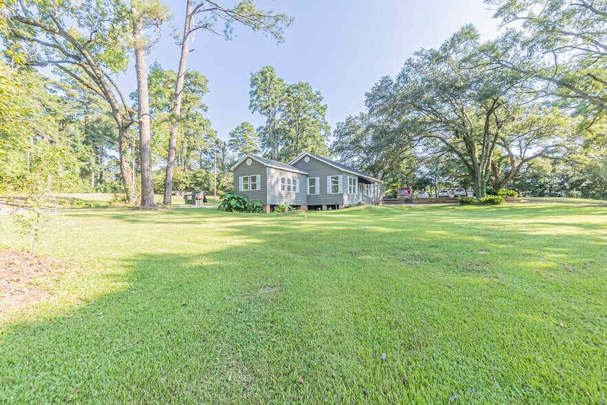 More Photos Of 2590 Military Hwy, Pineville Office For Sale