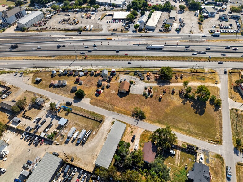 More Photos Of 15524 N Interstate 35, Austin Land For Sale