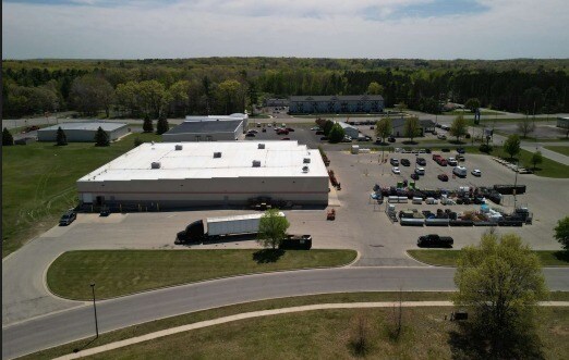 More Photos Of 91 W Pine Lake Dr, Newaygo Freestanding For Sale